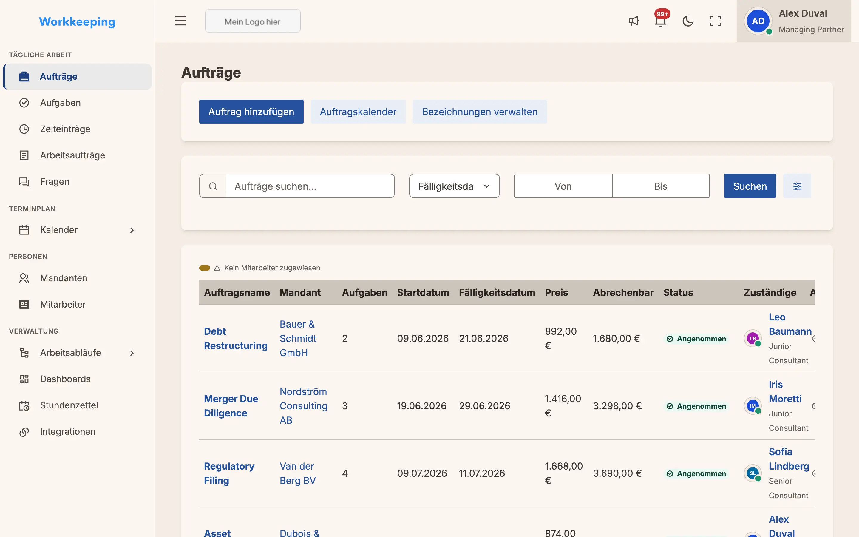 Auftragsliste mit Status, Mandanten und Fortschrittsindikatoren