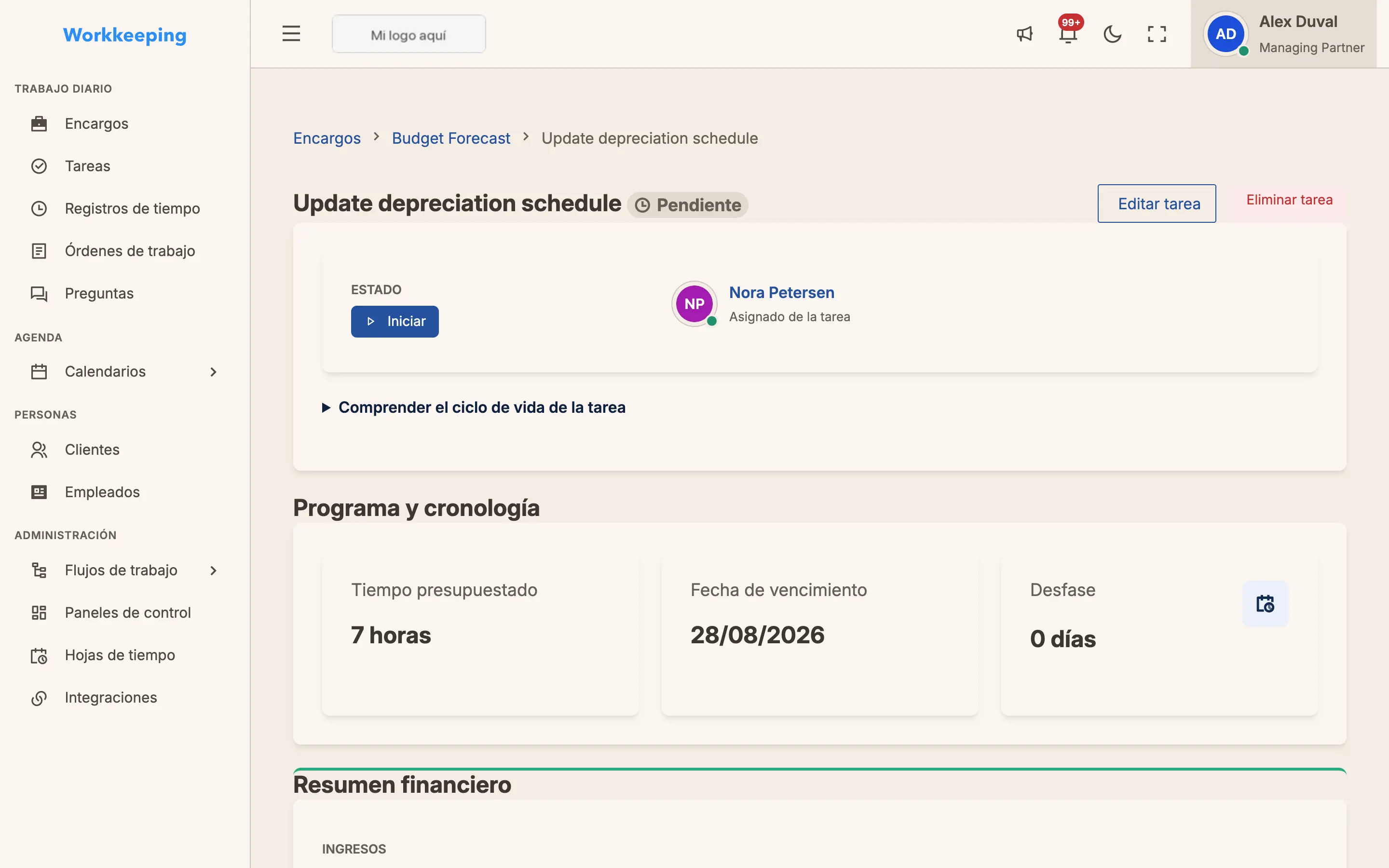 Detalle de la tarea con seguimiento de tiempo, comentarios y estado