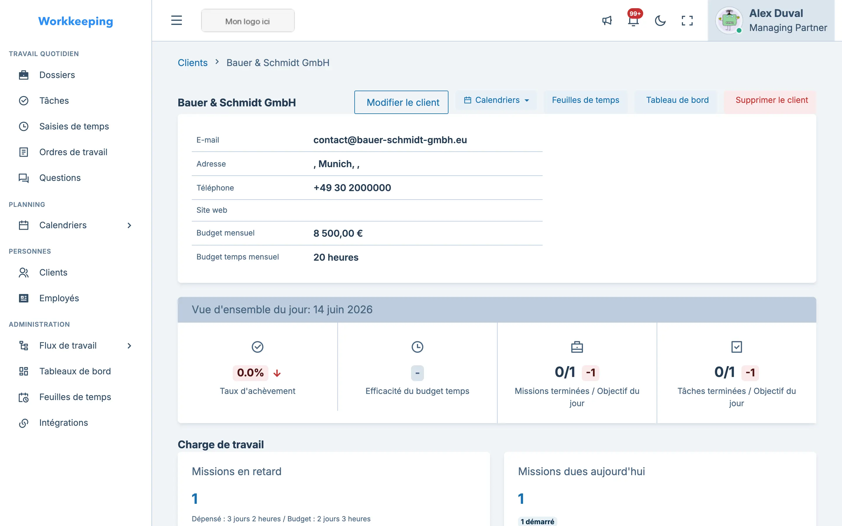 Page de détail du client avec contacts, missions et historique d'activité
