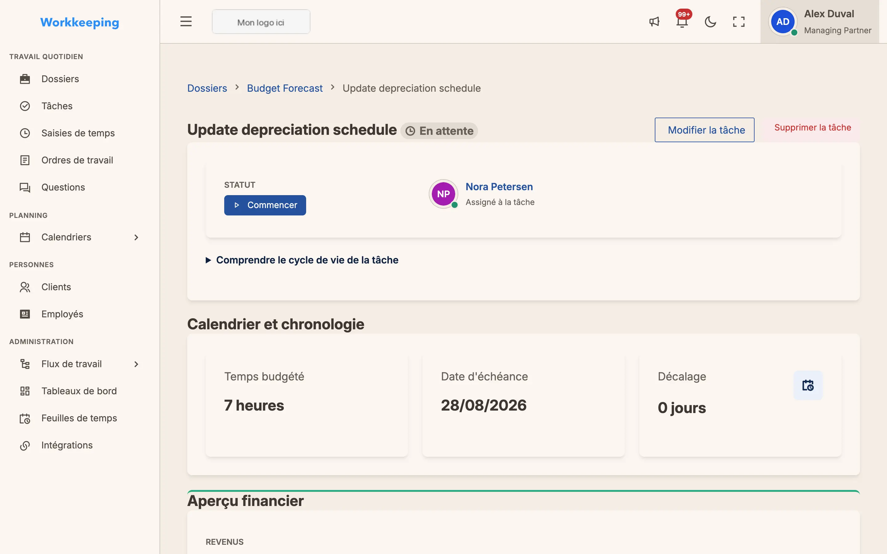 Détail de la tâche avec suivi du temps, commentaires et statut
